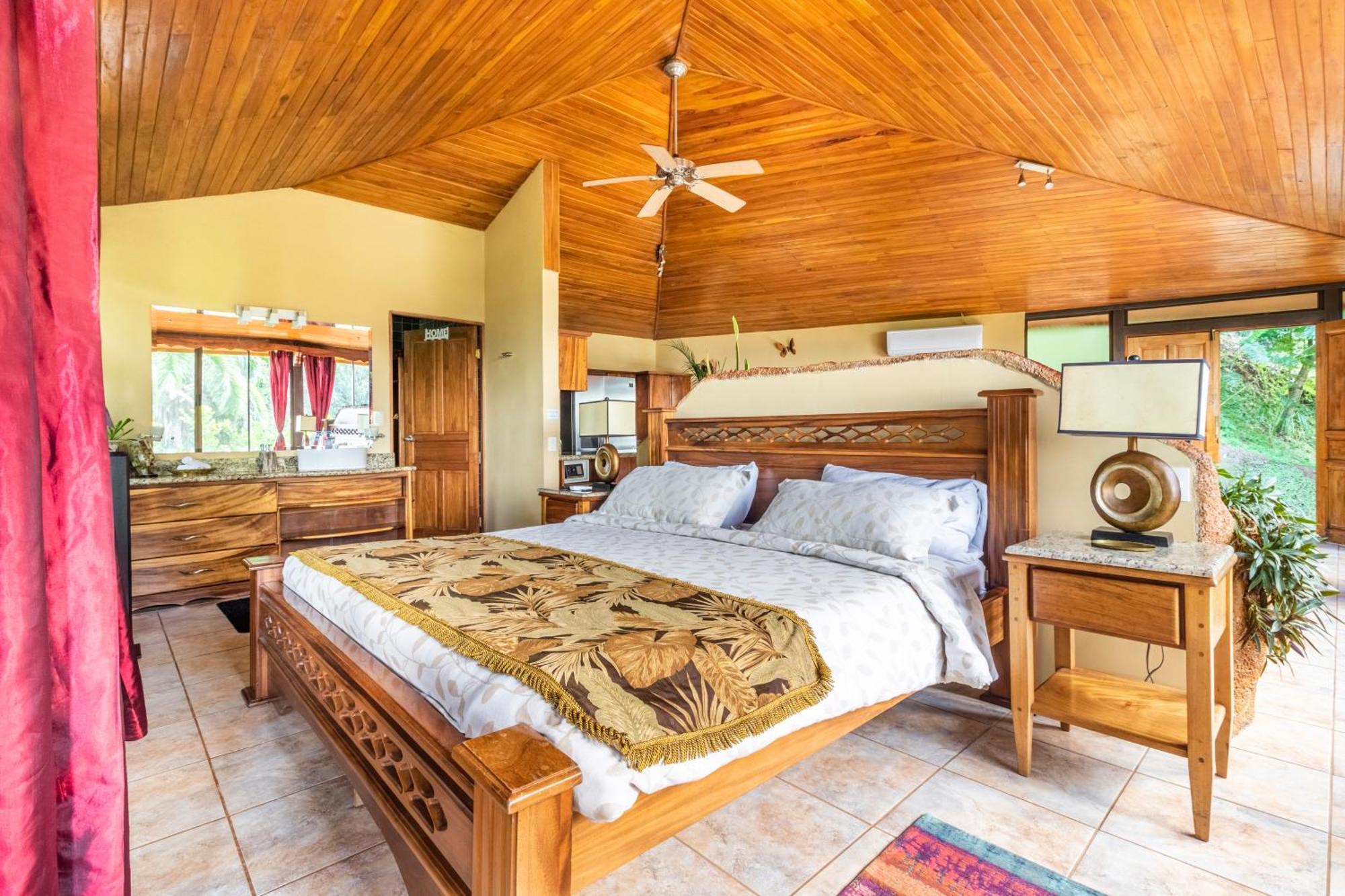 Boutique Hotel Las Cascadas Manuel Antonio Room photo