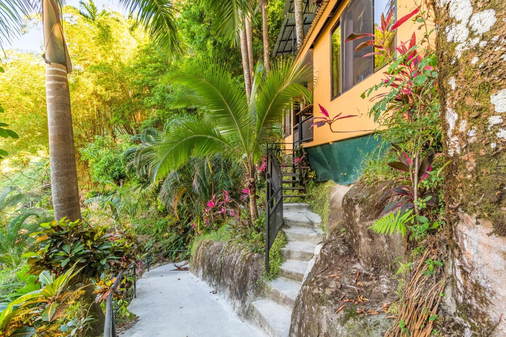 Boutique Hotel Las Cascadas Manuel Antonio Exterior photo