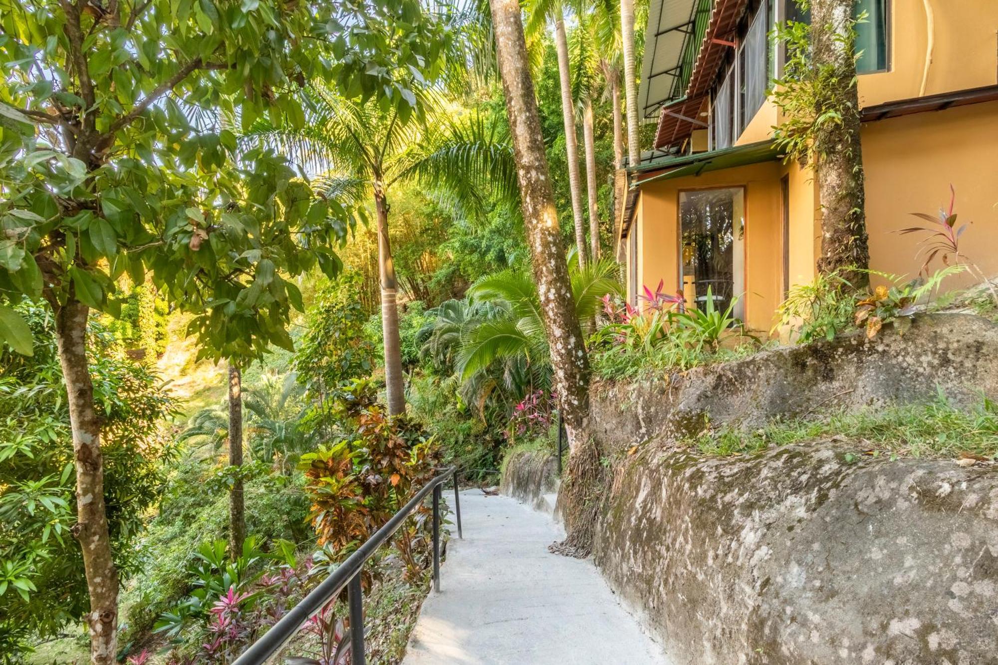 Boutique Hotel Las Cascadas Manuel Antonio Exterior photo